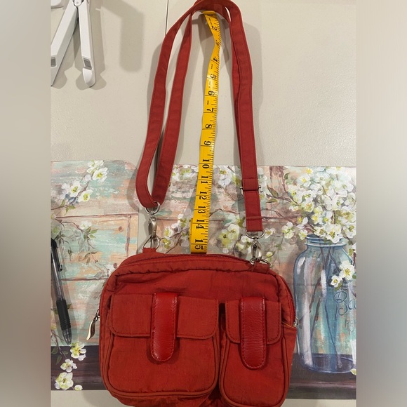 Red nylon Baggalini crossbody bag - Picture 8 of 10